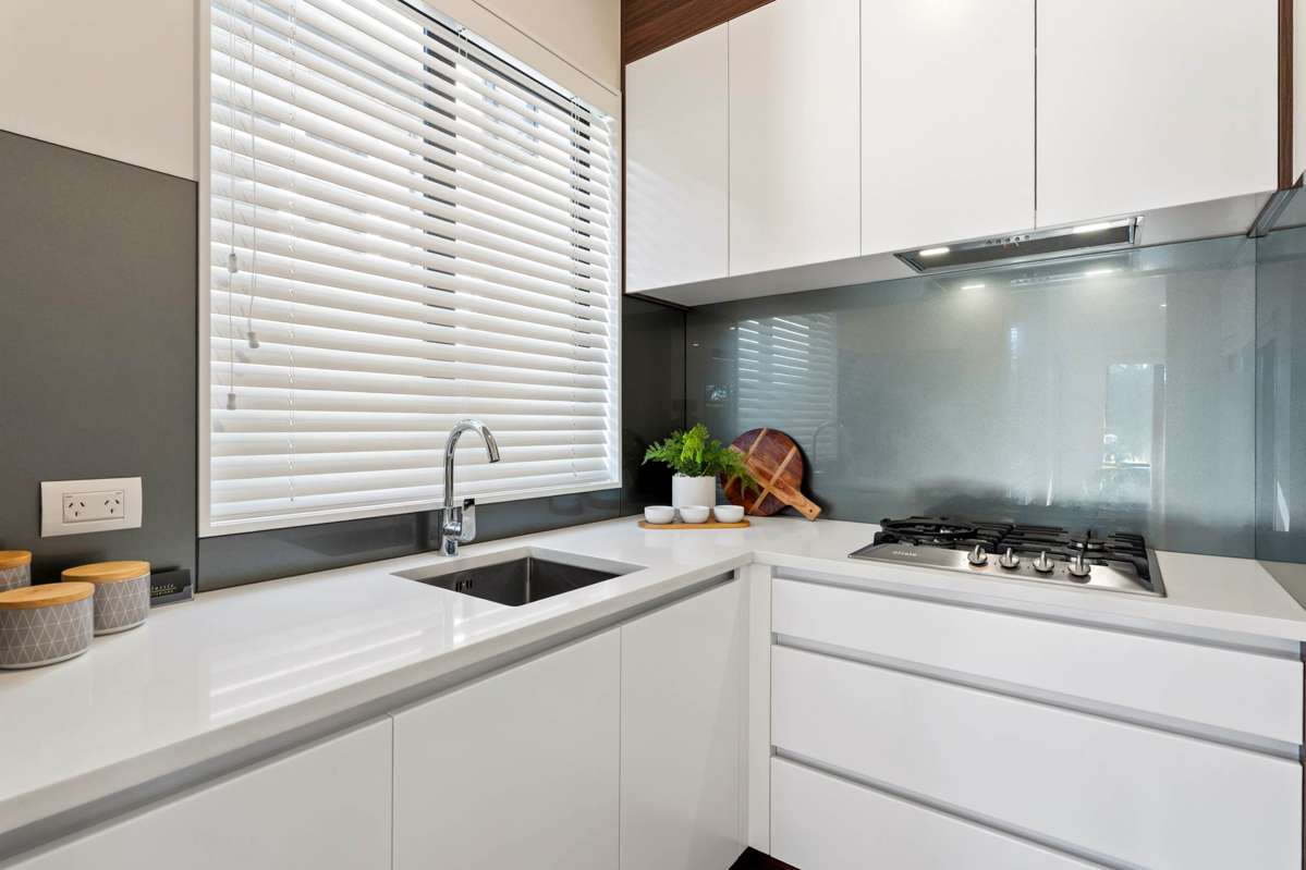 182 Surrey Crescent_5