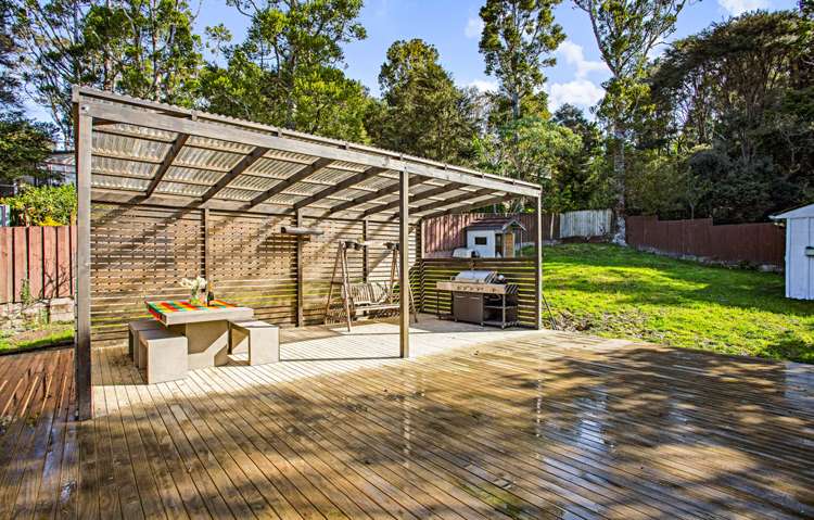 219 Laingholm Drive Laingholm_15