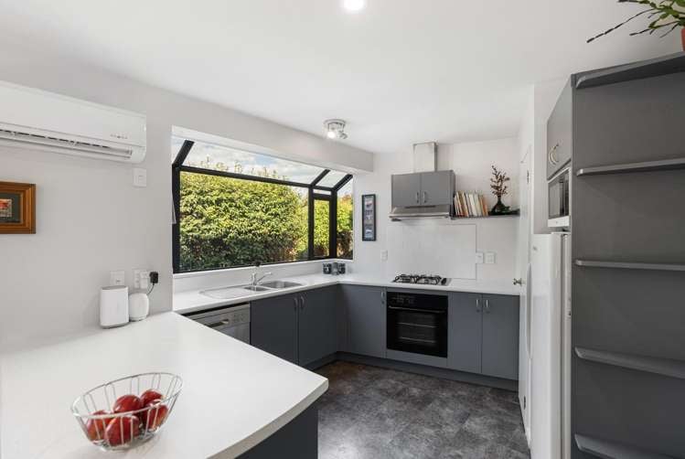 54 Parade Court_0