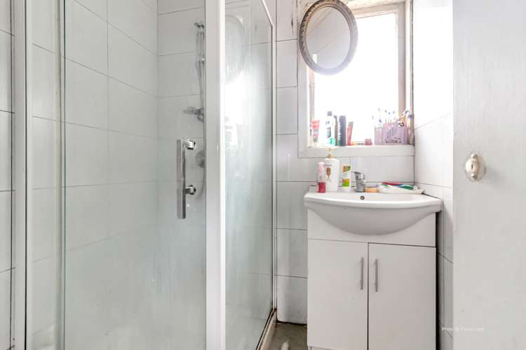 1/85a Tidal Road Mangere_12