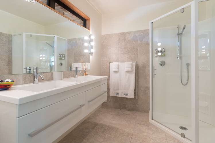 30 Totara Avenue Collingwood_15