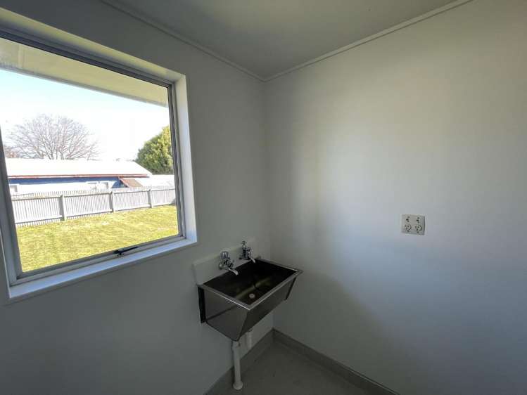 15 Livingstone Road 10480_13