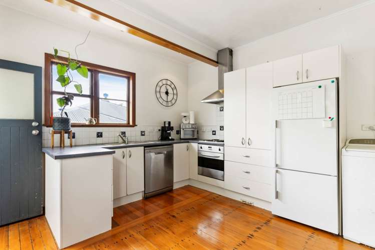 68 Premier Avenue Point Chevalier_8