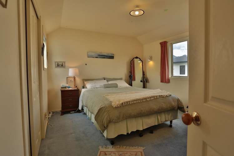 9/23-31 Tenby Street Wanaka_11