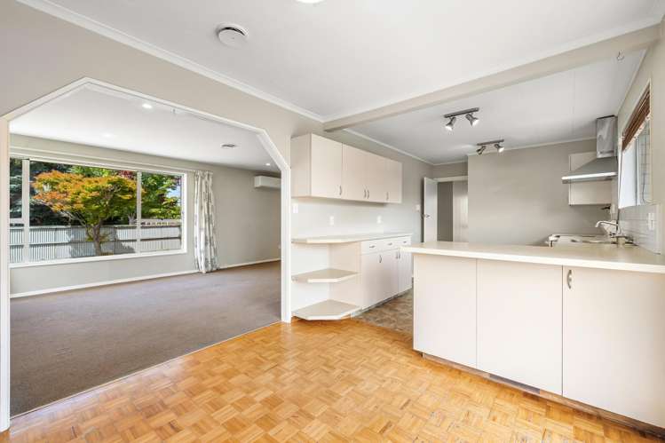 27 Denniston Crescent Redwood_7