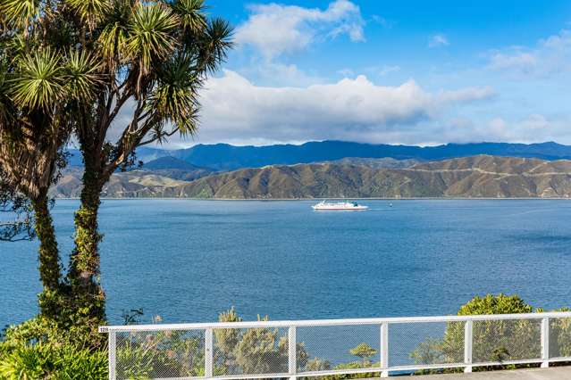 A KARAKA BAY CLASSIC - READY FOR YOUR VISION