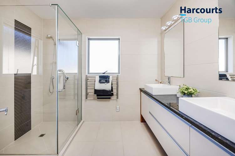 2 Beatrice Place Flat Bush_11