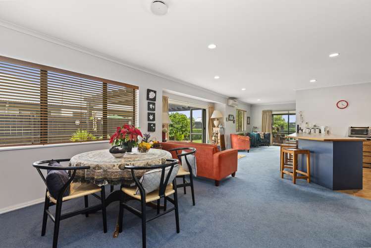 17 Duggan Drive Owhata_7