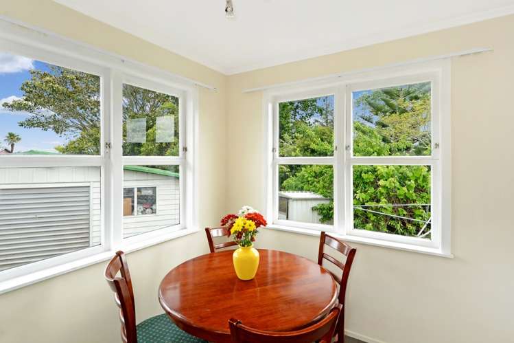 6 Fairclough Road Beach Haven_5