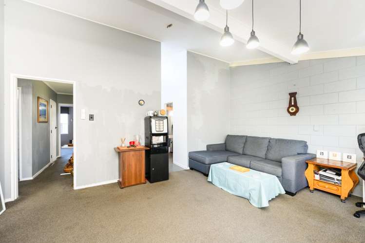 7 Westmere Place Takaro_6