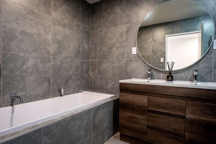 5 Kaikape Lane Flat Bush_9