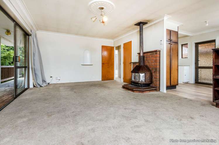 2/1 Claude Brookes Drive Henderson_6