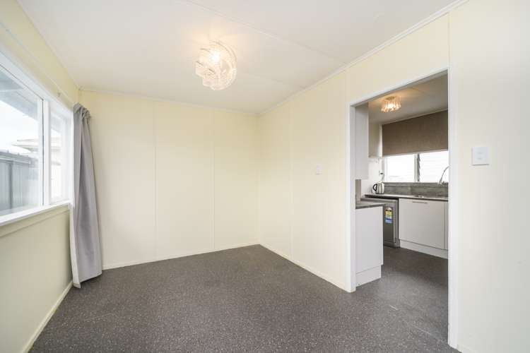 6 Edward Street Pahiatua_5