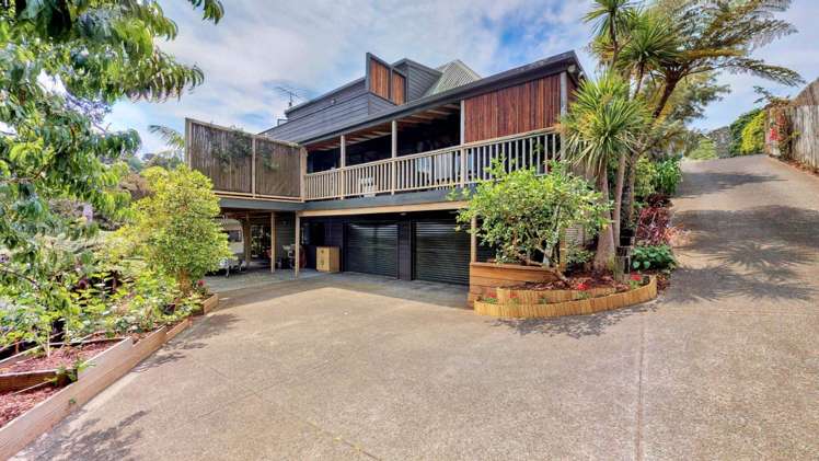 7 Poaka Place Beach Haven_25