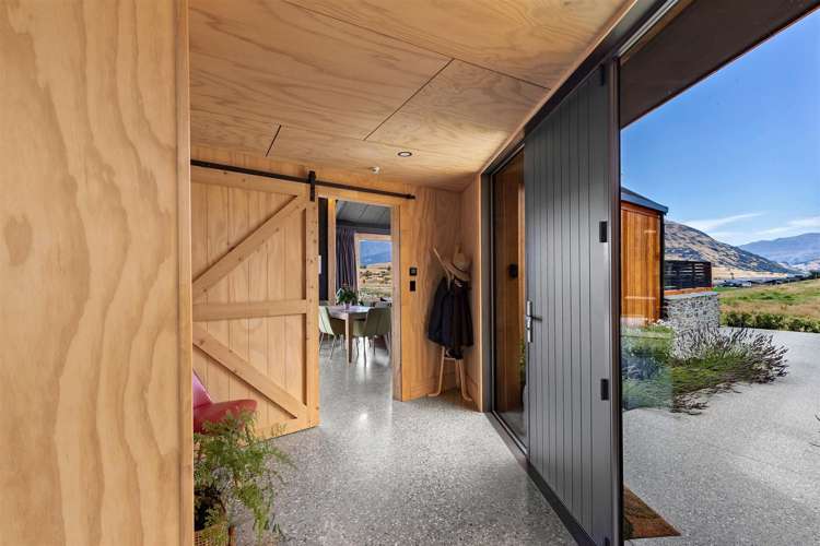 11 Cunninghams Drive Jacks Point_17