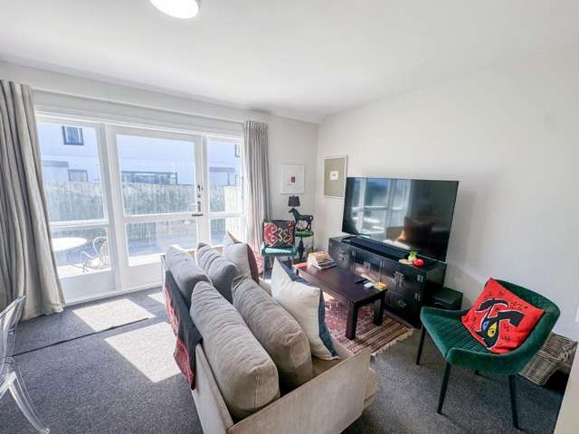 Charming Property in Prime Merivale Location!