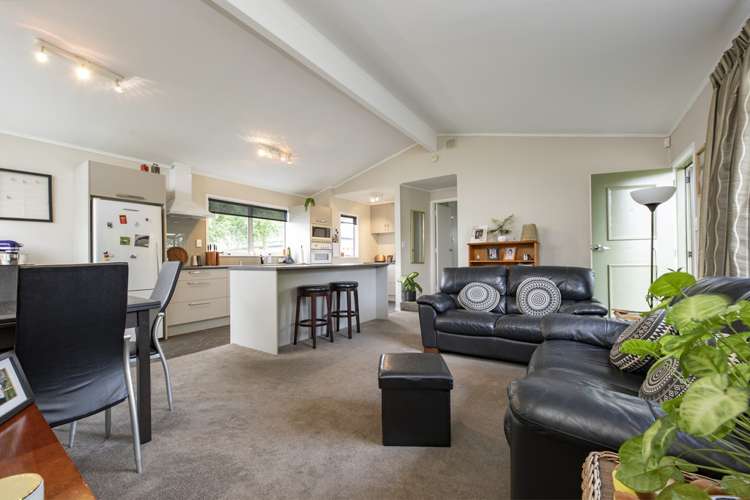 2/132 Church Street Onehunga_6