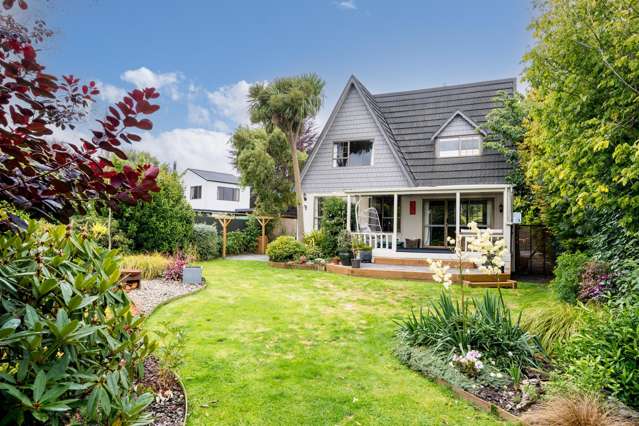 A versatile home to entertain or unwind