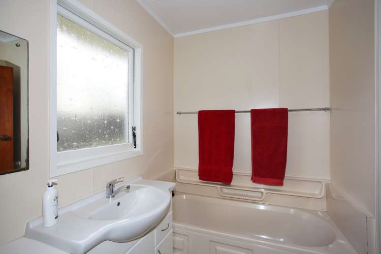 235 Queen Street Pukekohe_11