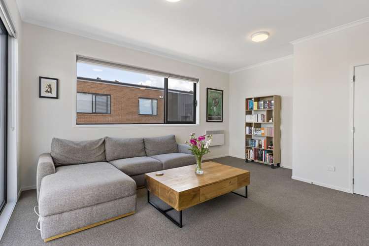 19/1 Scott Road Hobsonville_6