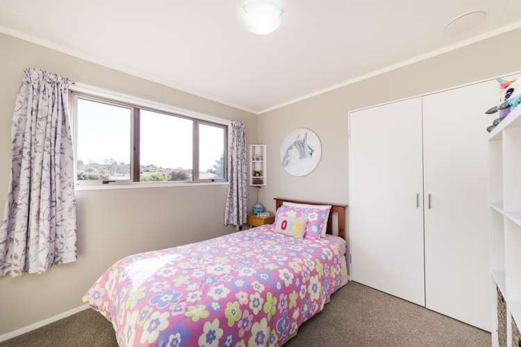 24 Cedar Crescent Feilding_10