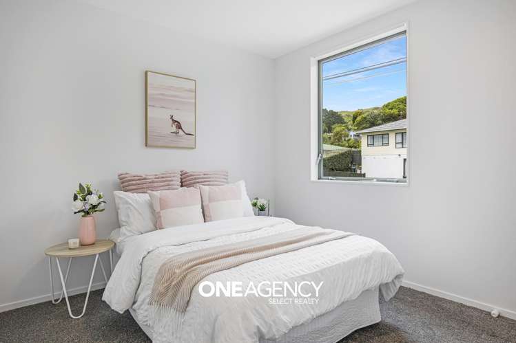 54 Cardiff Crescent Cannons Creek_12