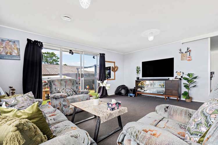 3/24a Waimumu Road Massey_5