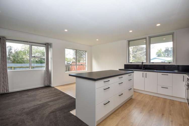7A Moore Crescent Carterton_6