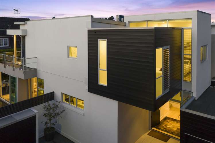 8/258 Hurstmere Road Takapuna_29