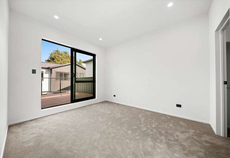 3/2 Dianthus Place Browns Bay_5