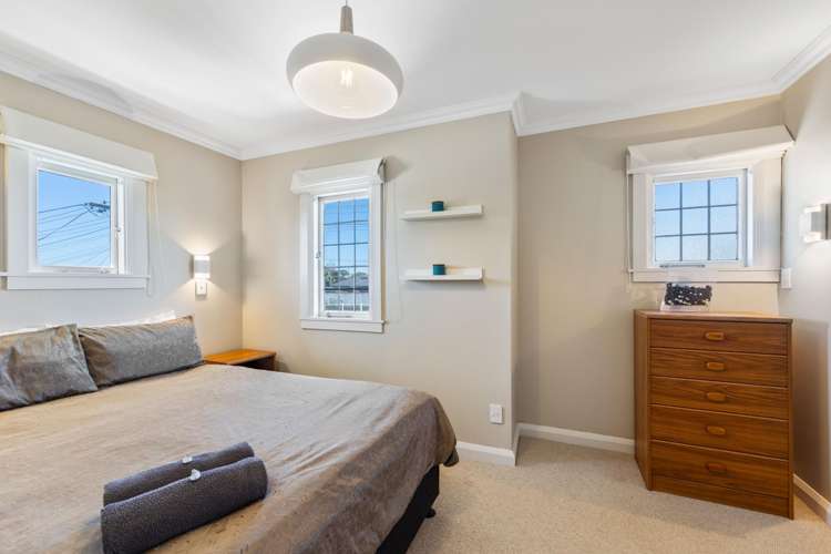 26 Baring Terrace Strandon_22