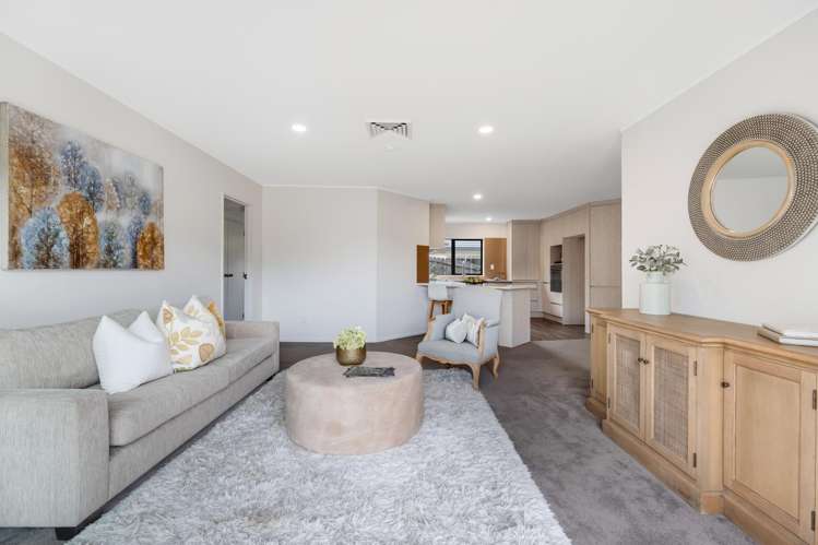 32 Ambleside Drive_5