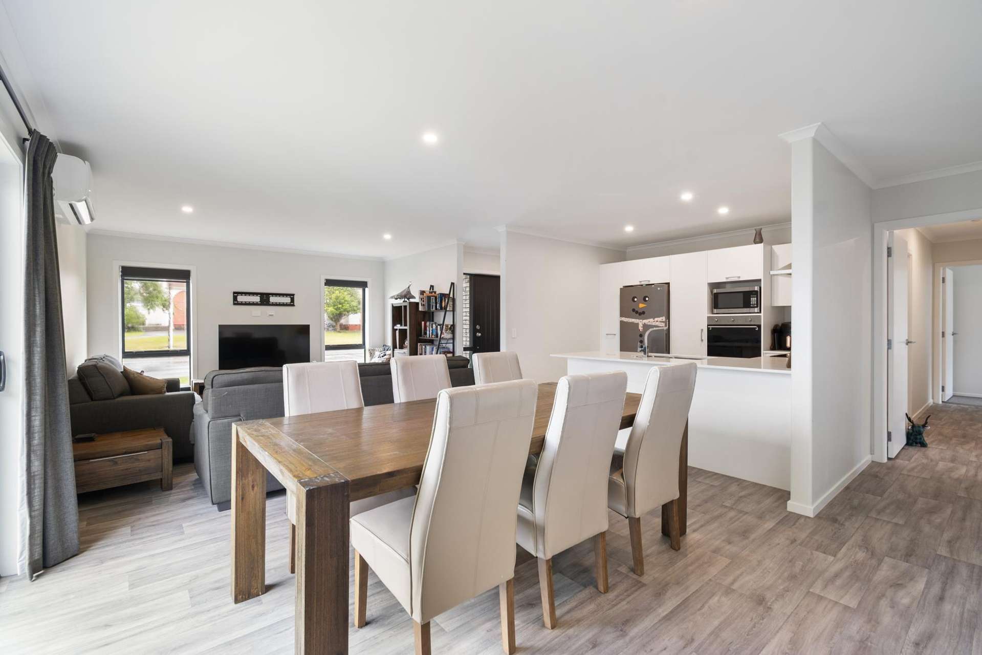 61 Wilson Street Bulls_0