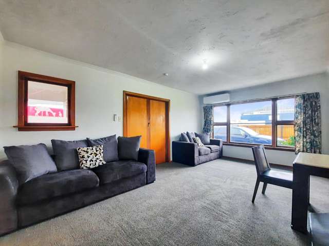 45 Hands Road 1486_1