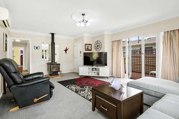 27 Momona Street Wainuiomata_4