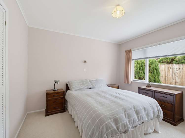 2 Grendon Road Titirangi_15