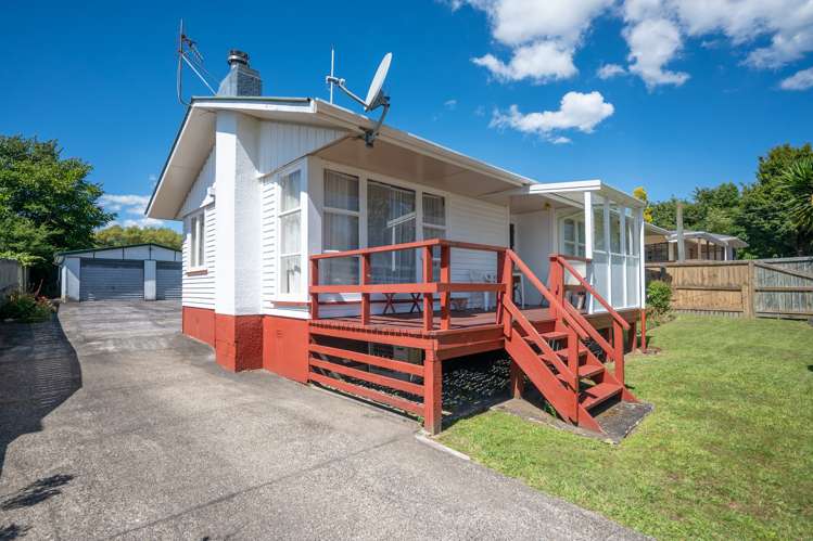 10 Brent Road Owhata_14