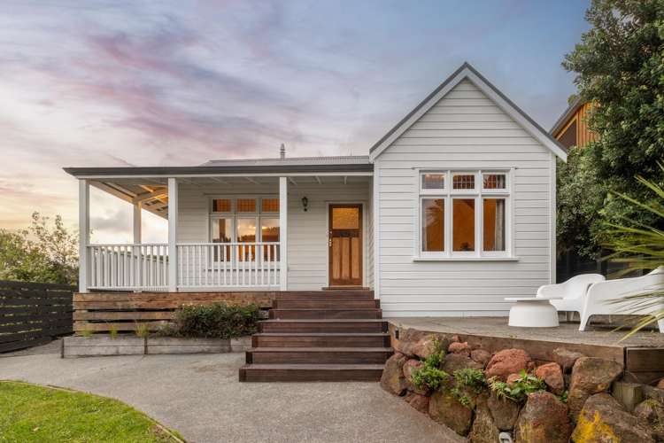 7 Ticehurst Road Lyttelton_2