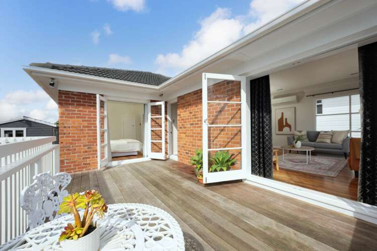 13 Kokiri Street Te Atatu South_1