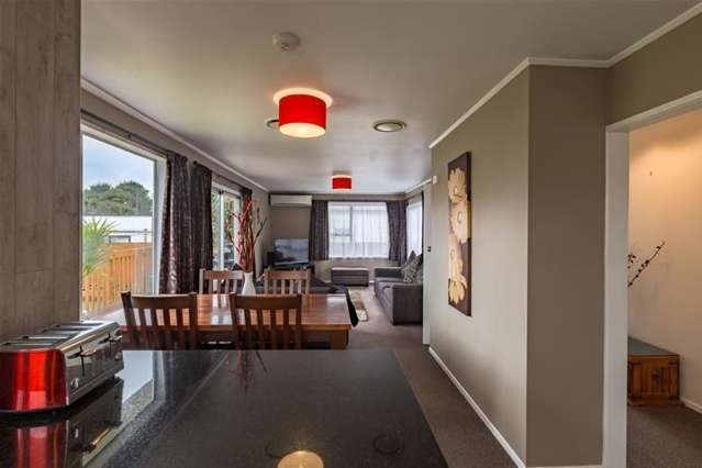 315 Swanson Road Ranui_4