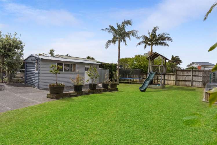 253 Rangatira Road Beach Haven_27