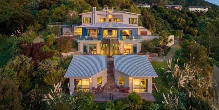 1 Cooks Ridge Waikawa Bay_1