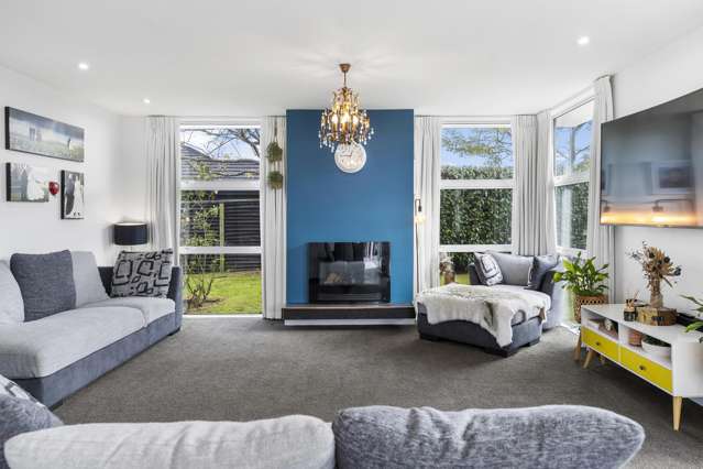 15 Magnolia Rise Waipahihi_1