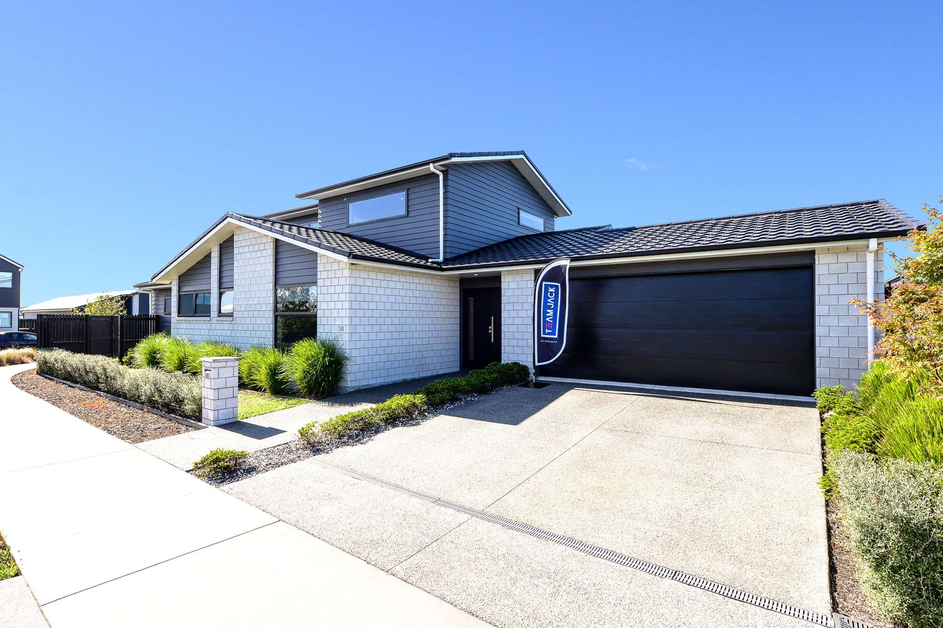 38 Probert Crescent Chartwell_0