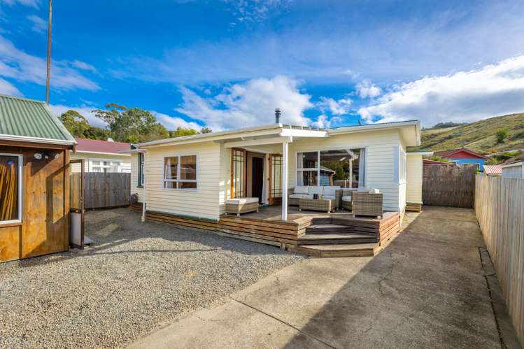 14 Murphy Street Toi Toi_19