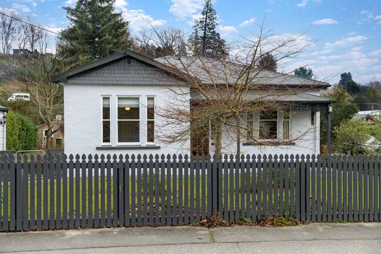 32 Whitehaven Street Lawrence_26