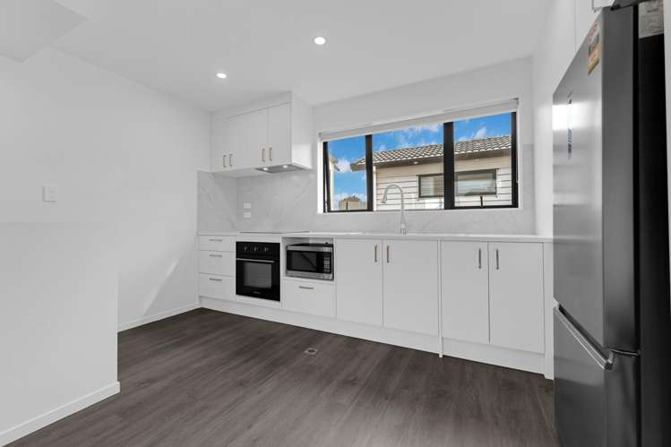 7/45 Dale Crescent Pakuranga_3