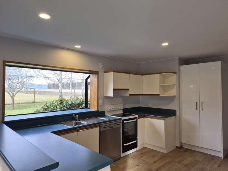 1542 Te Anau Mossburn Highway Te Anau_5