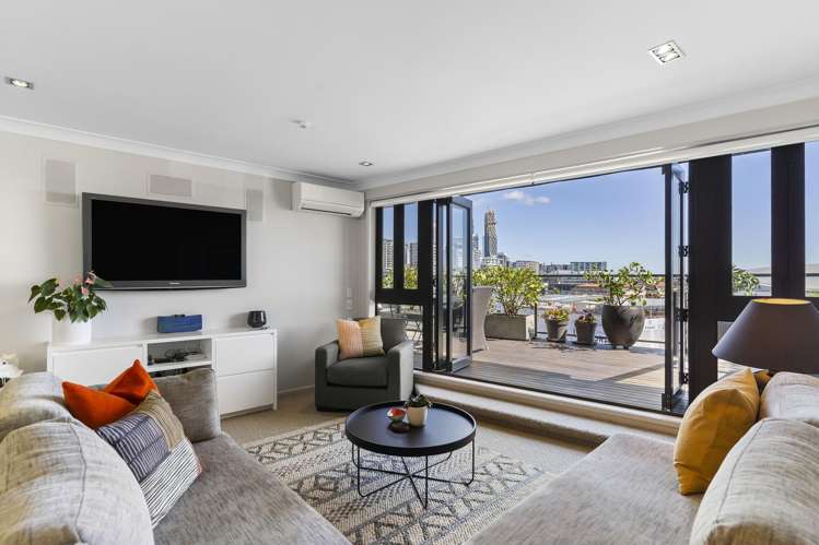 4A/10 Augustus Terrace_3