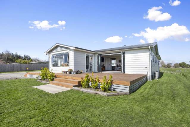 Family living in the heart of Halcombe